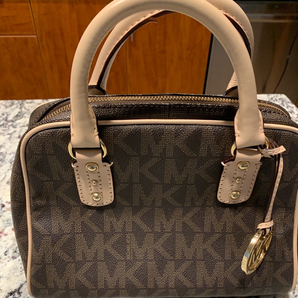 Tan and Brown Michael Kors handbag